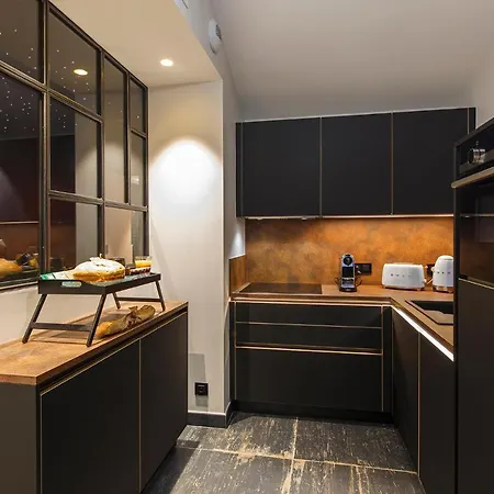 Prázdninový dům Loft 85, Petite Maison Avec Jacuzzi Privatif *